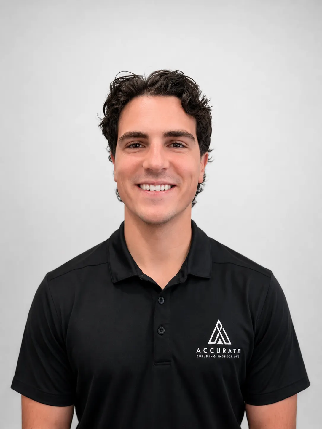 Guillermo Ruiz, cofundador y jefe de inspección de viviendas en Accurate Building Inspections